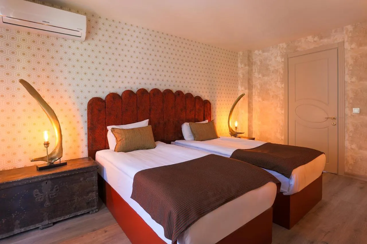 La Capria Suite Hotel Alaçatı 2*,