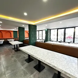 Renaissance Aparthotel Kasustu