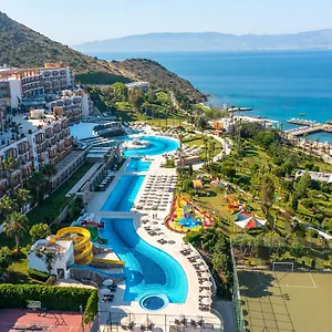 Kefaluka Ultra Hotel